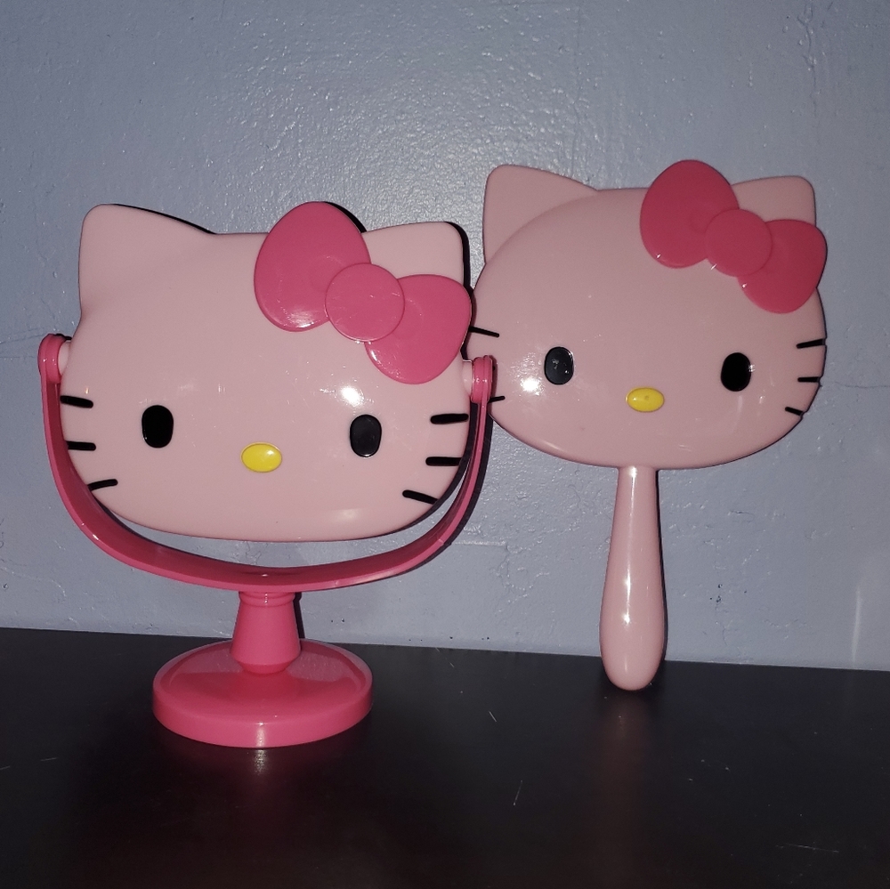 2 Hello kitty mirror